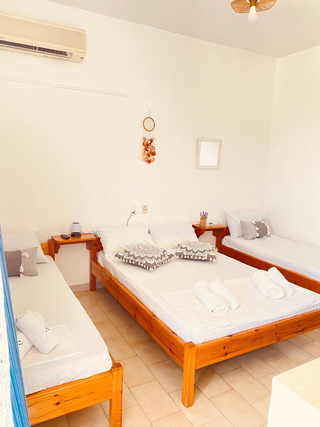 Alexandra Studios Neos Pirgos Bagian luar foto